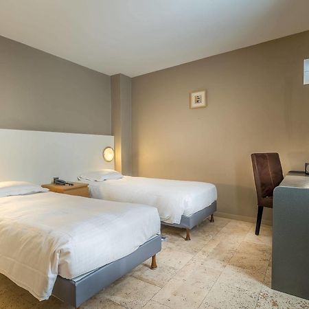 Hotel Lambeau Etterbeek Экстерьер фото