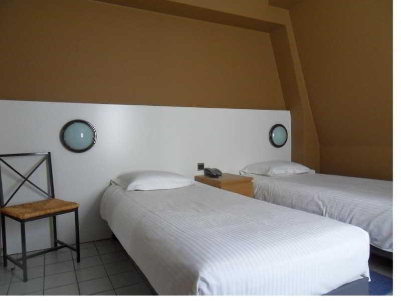 Hotel Lambeau Etterbeek Экстерьер фото