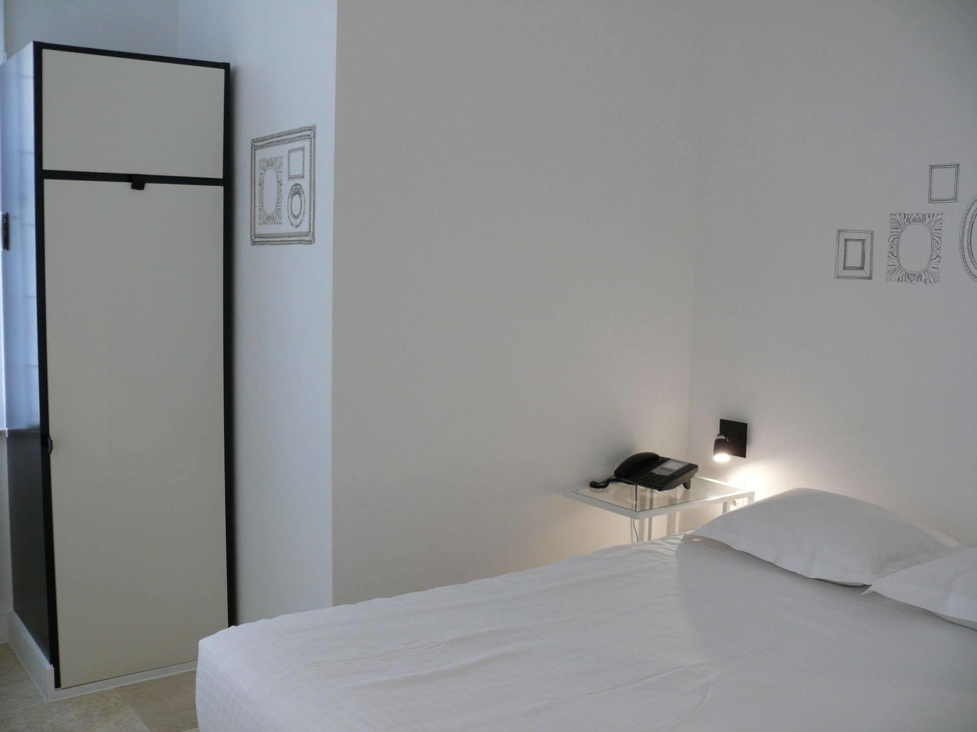 Hotel Lambeau Etterbeek Экстерьер фото