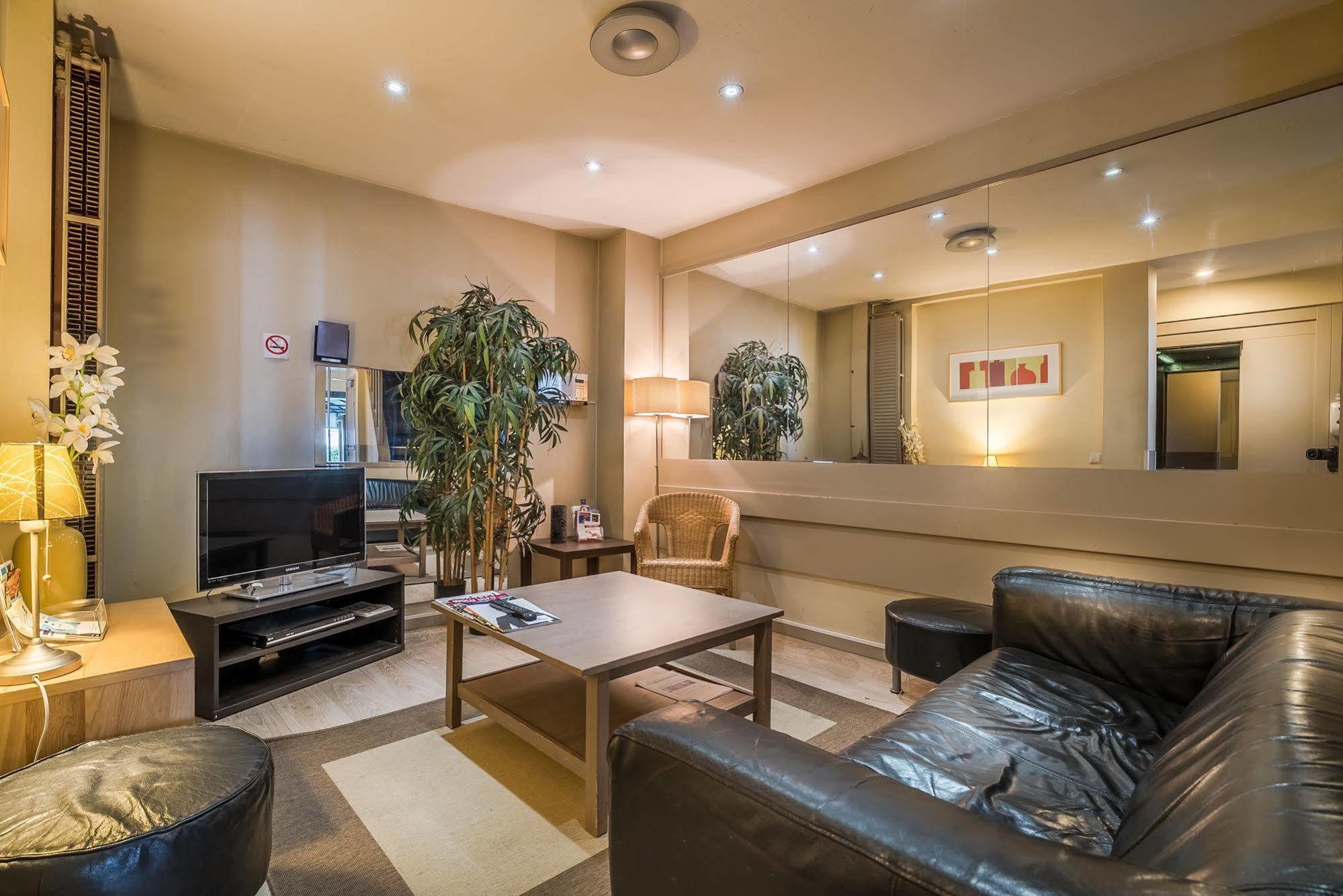 Hotel Lambeau Etterbeek Экстерьер фото
