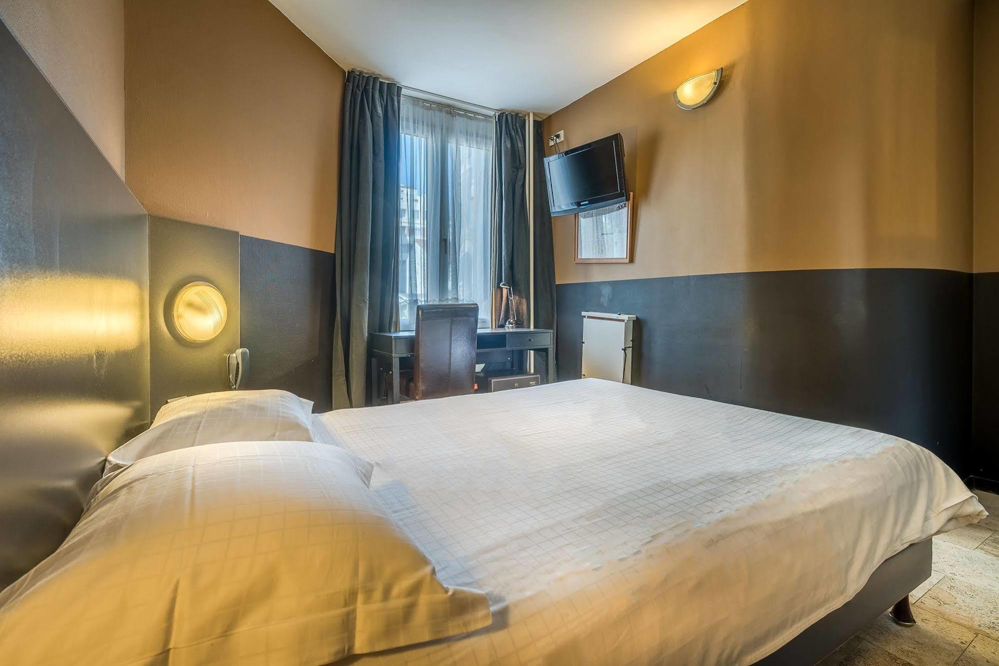 Hotel Lambeau Etterbeek Экстерьер фото