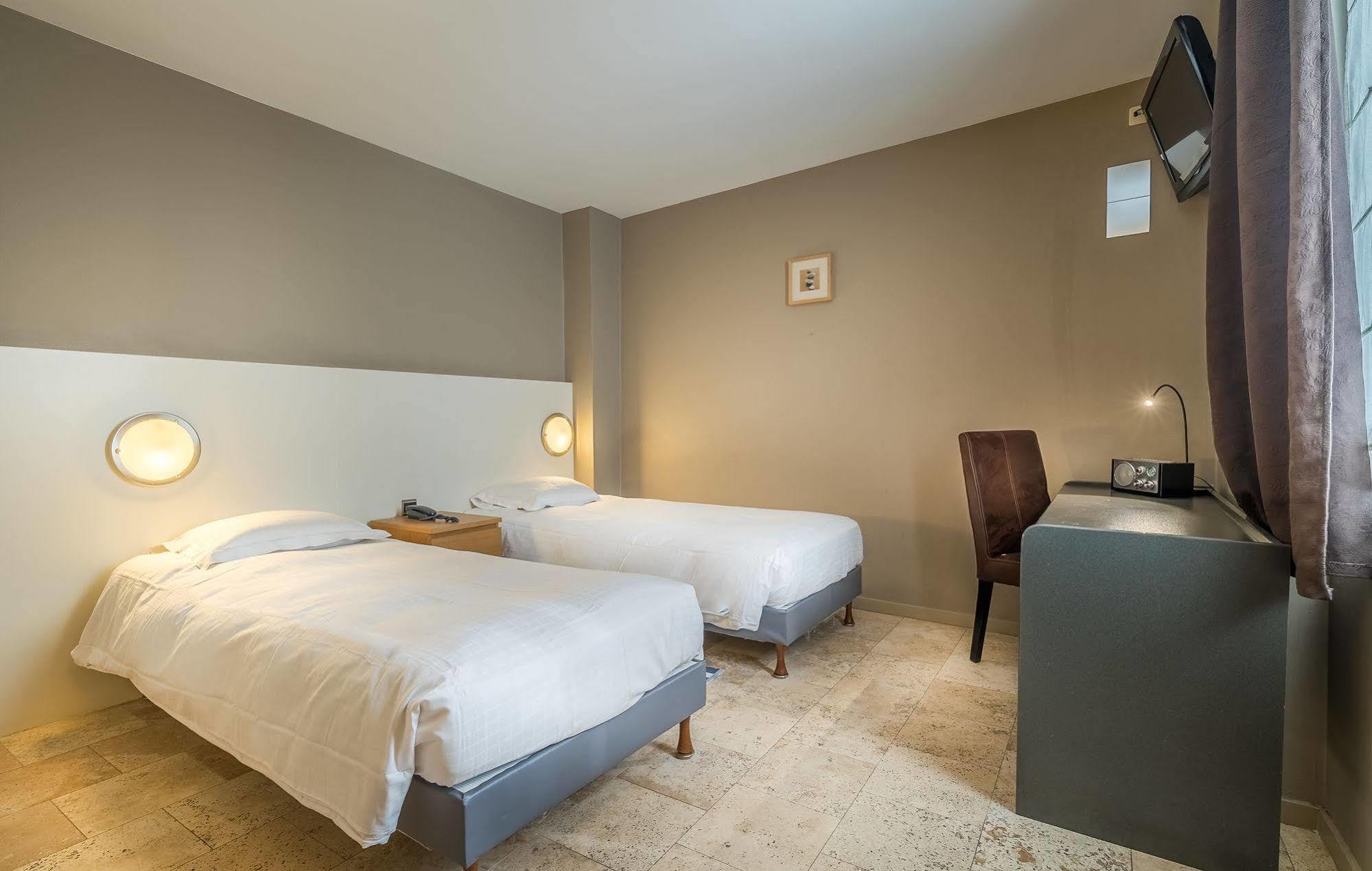 Hotel Lambeau Etterbeek Экстерьер фото